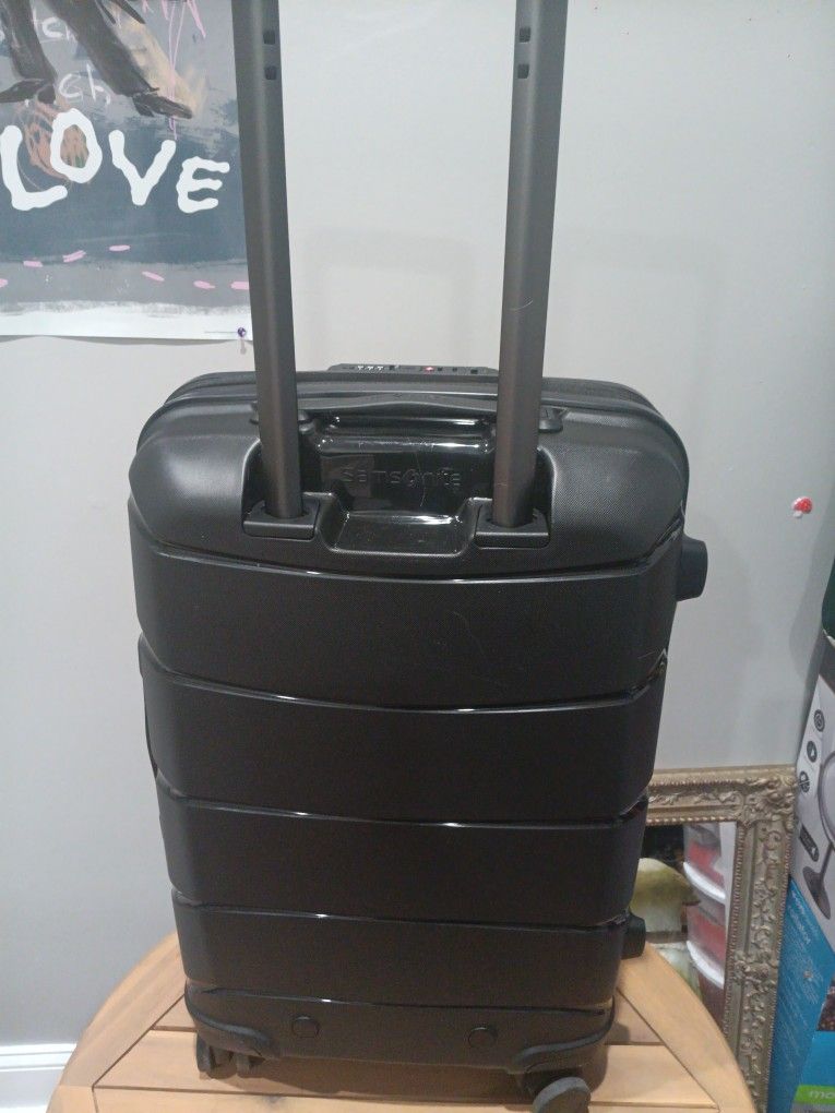 Samsnite Luggage