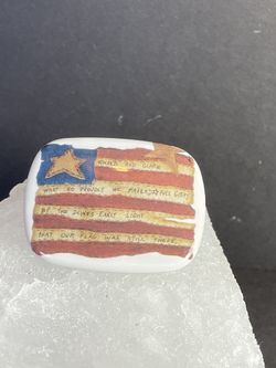 USA ceramic flag brooch