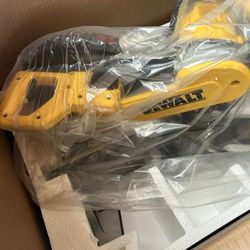 Dewalt Saw
