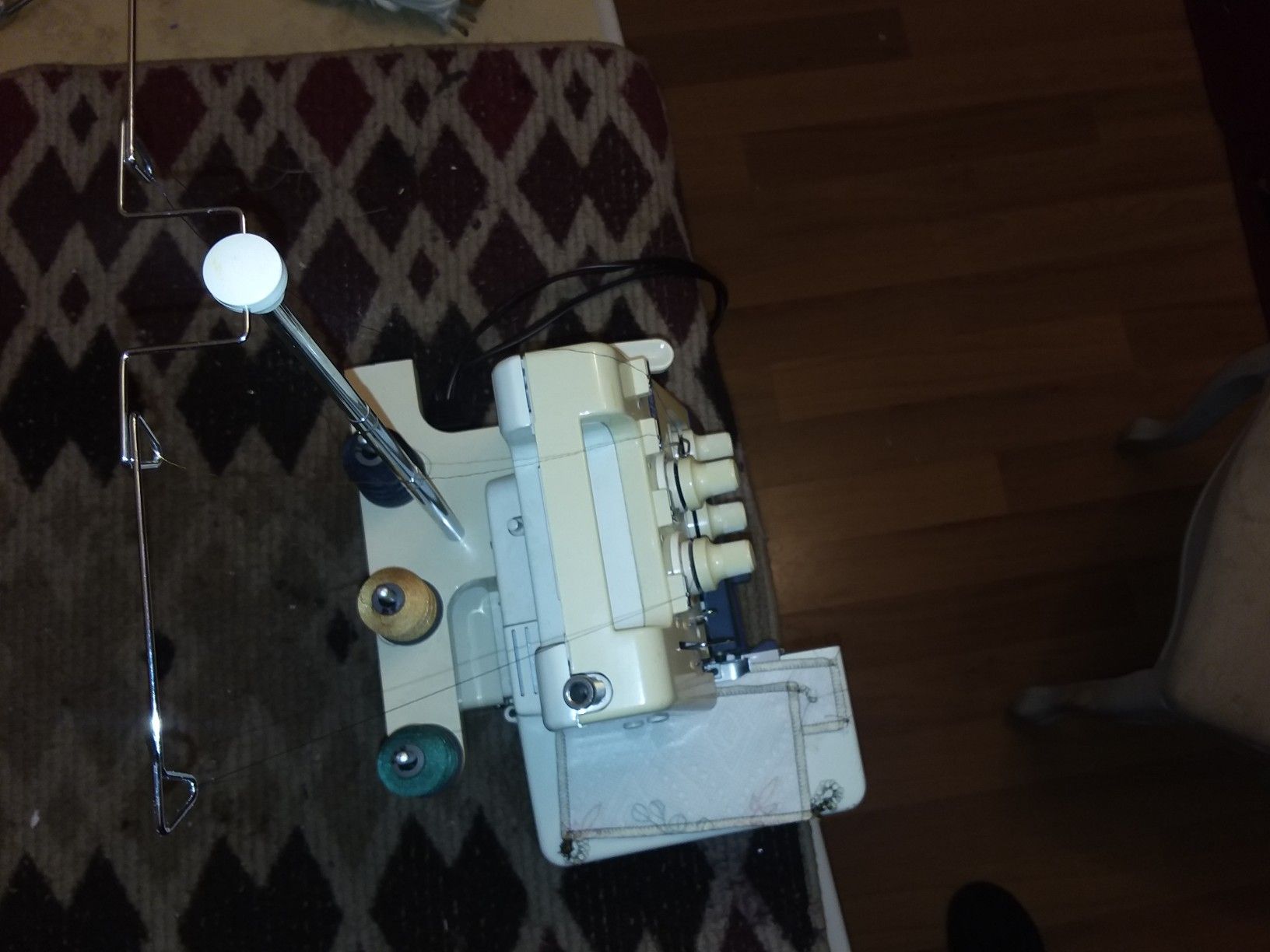 Serger Brother Lock 526LCW Sewing machine for Sale in Vancouver, WA