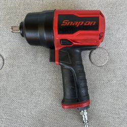  Snap on 1/2" Drive Air Impact Wrench (Red)