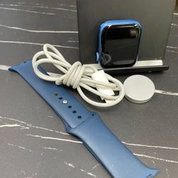 Apple Watch Series 7 45mm GPS ID: J2569