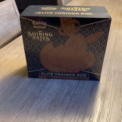 Pokémon Shining Fates Elite Trainer Box