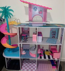 LOL Surprise doll house