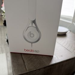 Beats EP Headphones – New in Box (White)
