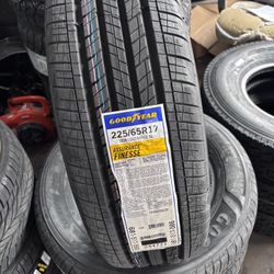 225/65/17 Goodyear 