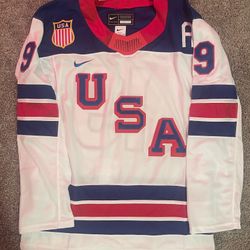 USA Olympia Hockey Tkachuk Jersey Size Large 