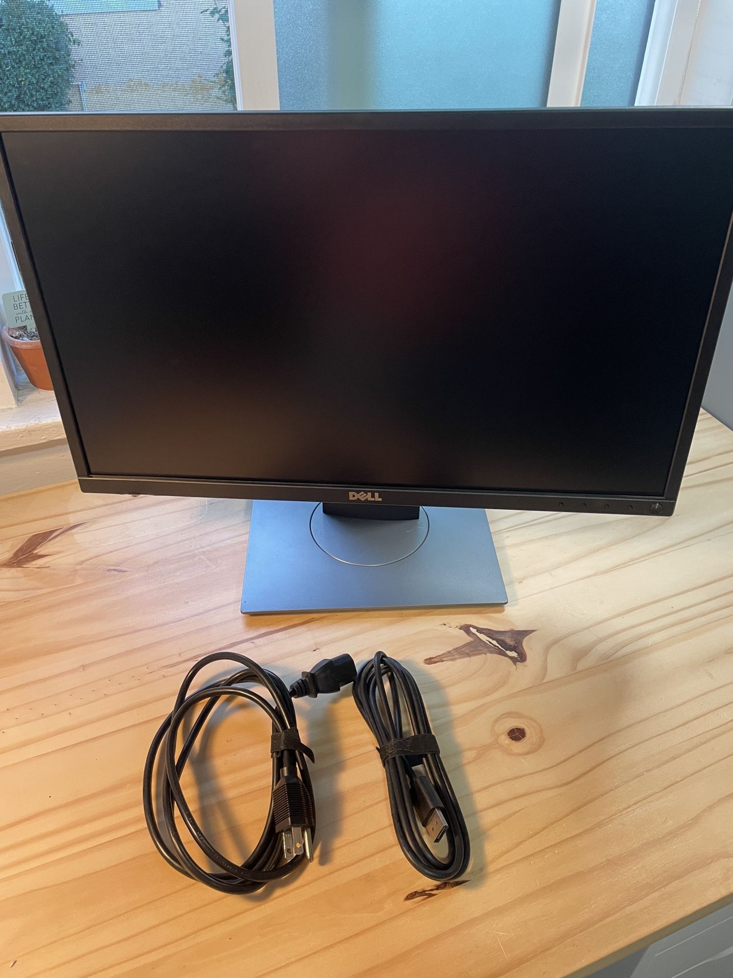 Dell Monitor 22”
