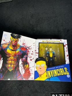 Invincible Diamond select figure
