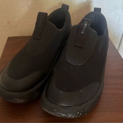 Men’s crocs slip on shoes size 11