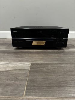 Yamaha RX-V2200 Receiver