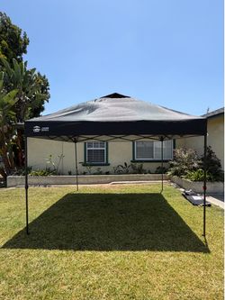 Crown Shades Air Light 10’ X 10’ Portable Canopy