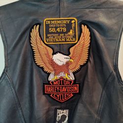 Vintage women's black leather motorcycle vest XL