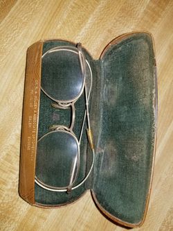 Vintage Old Wire Frame Glasses