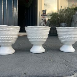 3 Porcelain Flower Pots 
