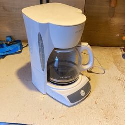 Mr. Coffee   white coffee  Machine  Clean And Works Perfectly
