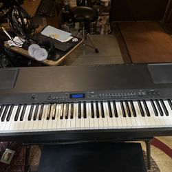 Yamaha P200 88K Digital Keyboard