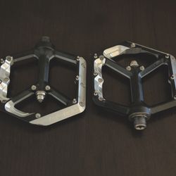 Spank Oozy Pedals - Platform, Aluminum, 9/16", Black Silver