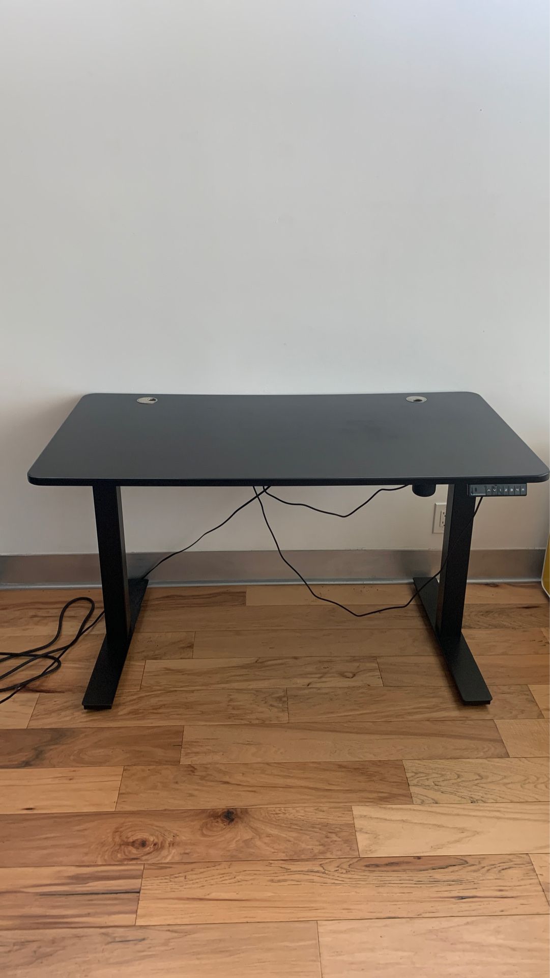 Standing Desk - Autonomous