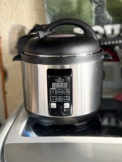 The Sharper Image Electric Pressure Cooker  8 quart