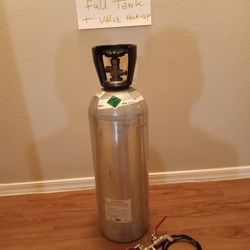 Aluminum 24.5 lb. Co2 air cylinder. DOT approved, Full Tank+ connector valve.see pictures an details 