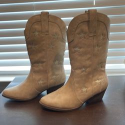 Brand new never worn cowgirl boots - size 9.5