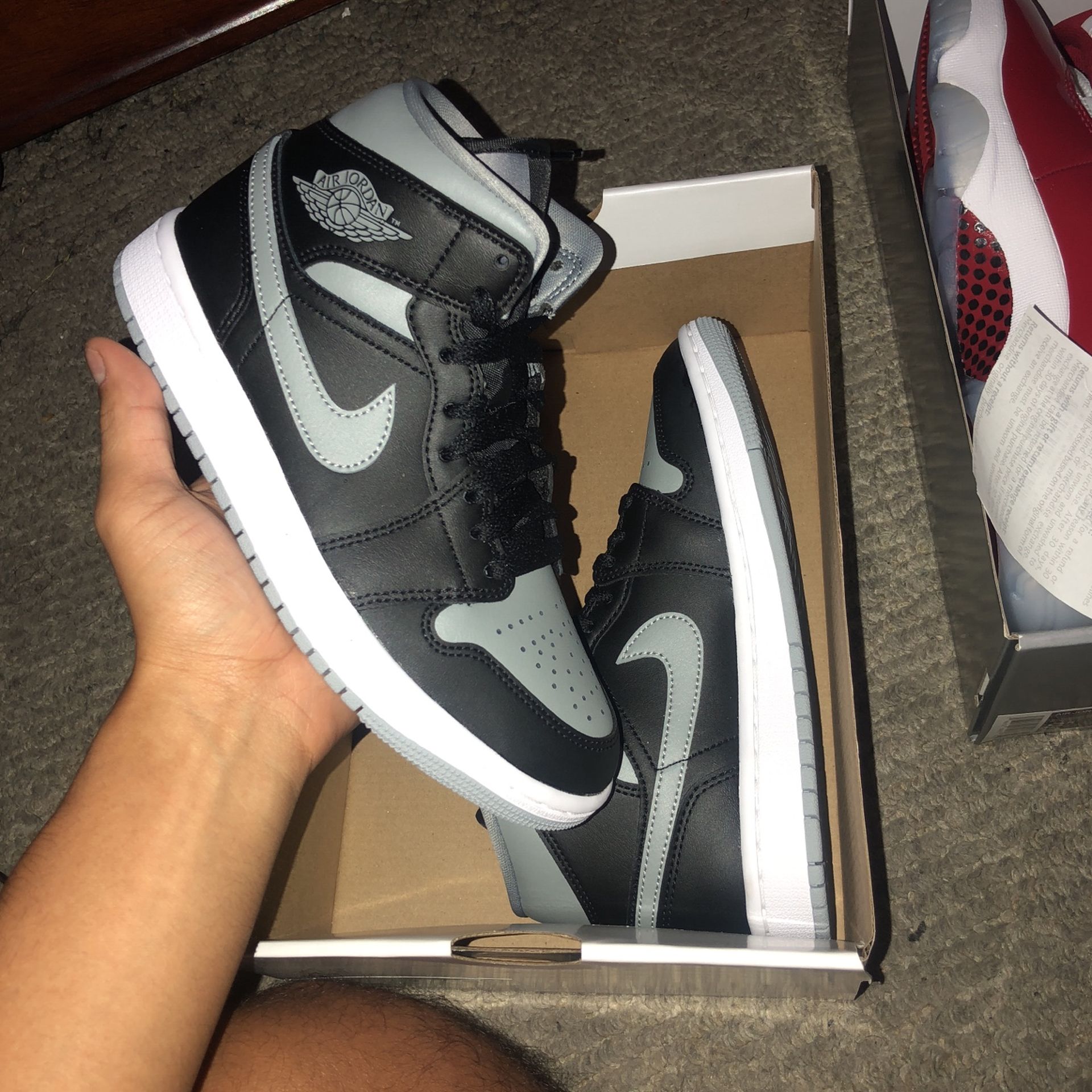 Jordan 1 Mid Shadow