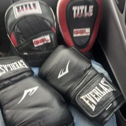 Bowing Gloves And Padds