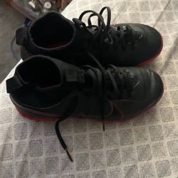 Youth Kids Nike Soccer Turfs Size 2