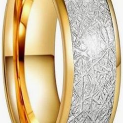 New Men's Size 12 Gold Plated Silver Frosted Stripe Stainless Steel Ring. This stylish men's ring is a must-have addition to your accessory collection