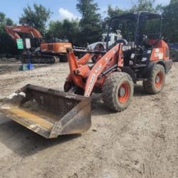 Kubota 1.5yd Loader