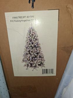 6ft pre lit beautiful furnibear tree never opened