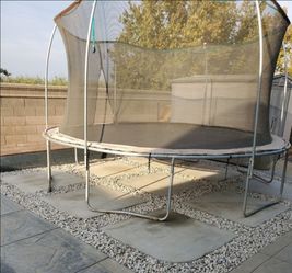 Trampoline 14 x 14