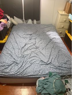 Queen bed