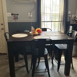 Kitchen Table 