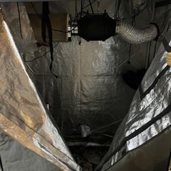 4’ x 2’ x 60” Grow Tent Complete Set Up