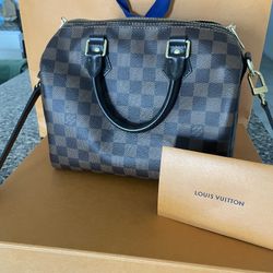 Authentic Louis Vuitton speedy 25 Damier Ebene Handbag 