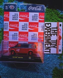 M2 Machines 1995 GMC Safari Van Coca-Cola CHASE