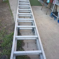 24;Ft Aluminum Extension Ladder 