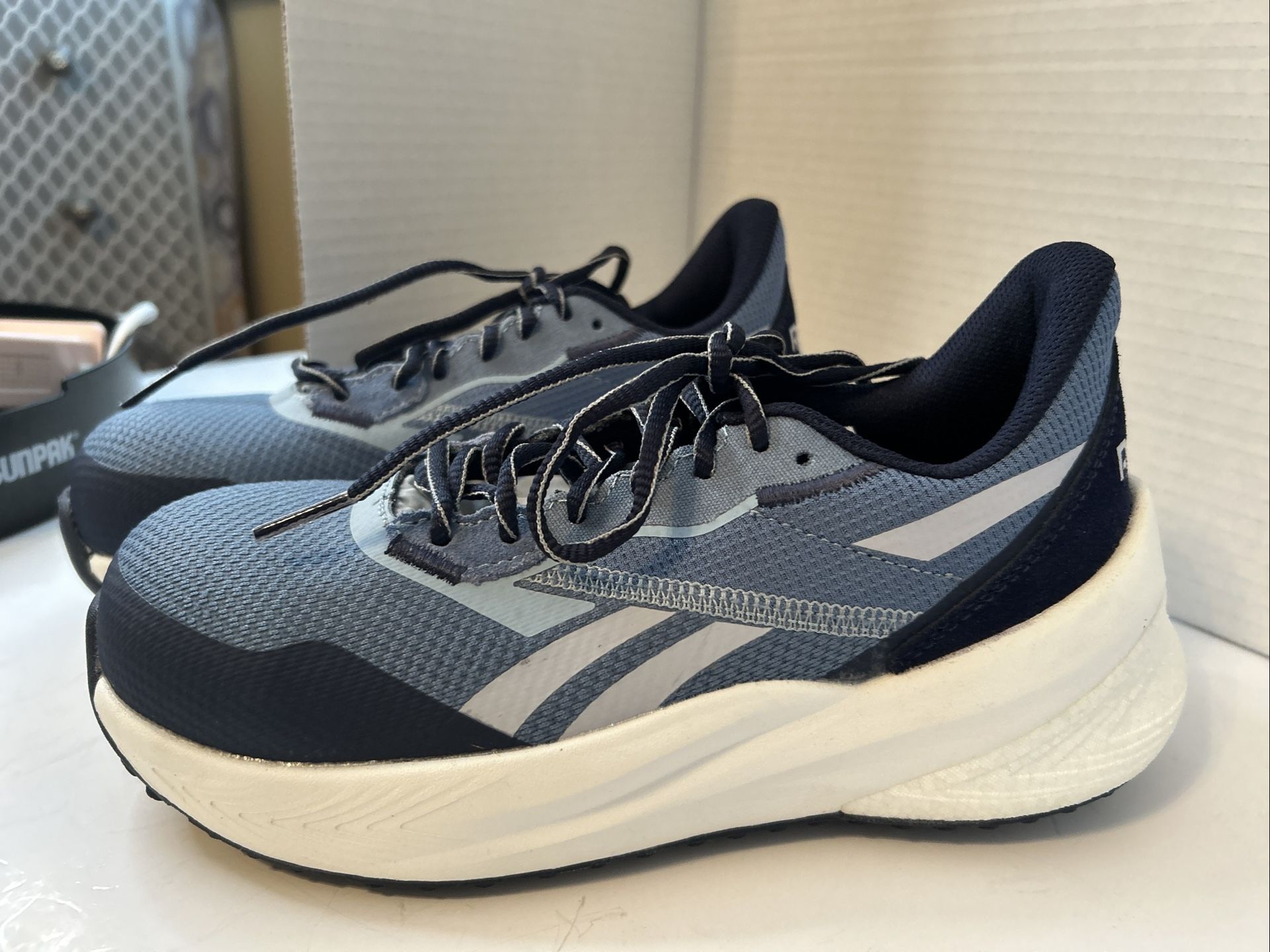 Reebok Women's Rb517 Floatride Athletic Sneakers Blue