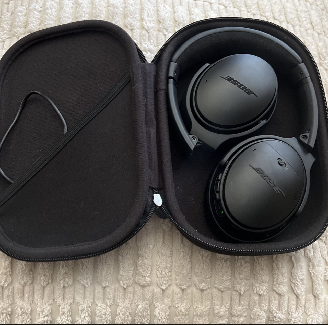 Bose QuietComfort 35 Series iI Noise Cancelling Bluetooth Headphones