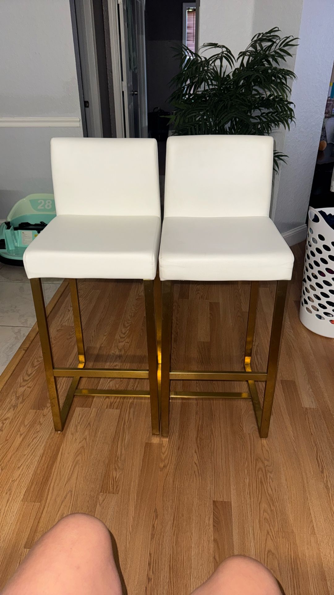 Barstools Golden And White