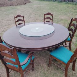 Beautiful Round Dining Table