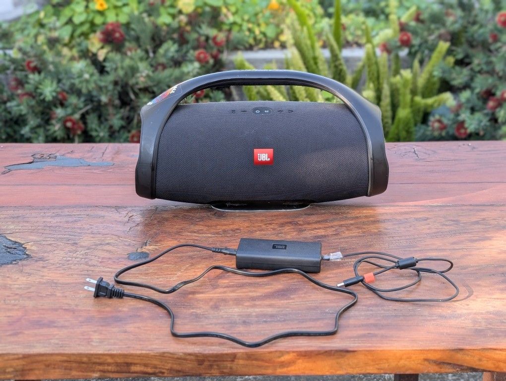 JBL Boombox 1 Black Big Bass