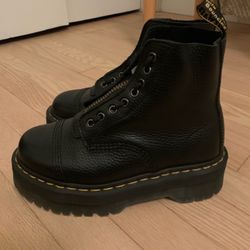 Dr Martens US 7 Black