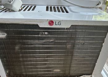 AC WINDOW