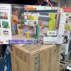 Fisher-Price Laugh & Learn Ultimate Playhouse Baby & Toddler Electronic Learning Toy