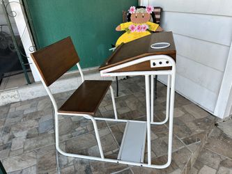Student Desk
