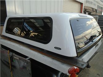 Colorado/ Canyon camper shell 6FT. we have 5.5 and more years styles