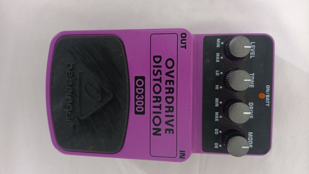 Guital Pedal Purple